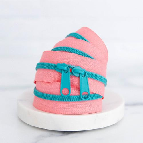 30" Zipper Flamingo