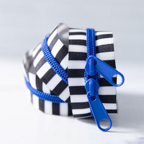 Black & White 30" Zipper Blue