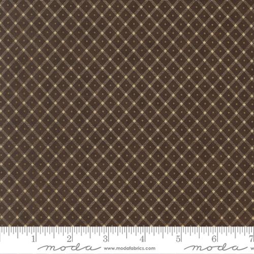 Collections Essence Little Plaid n' Checks Soil