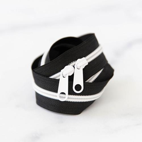 30" Zipper Black and White
