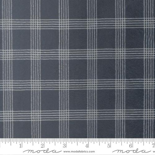 Nantucket Summer Quilting Cuddle® Plaid Navy