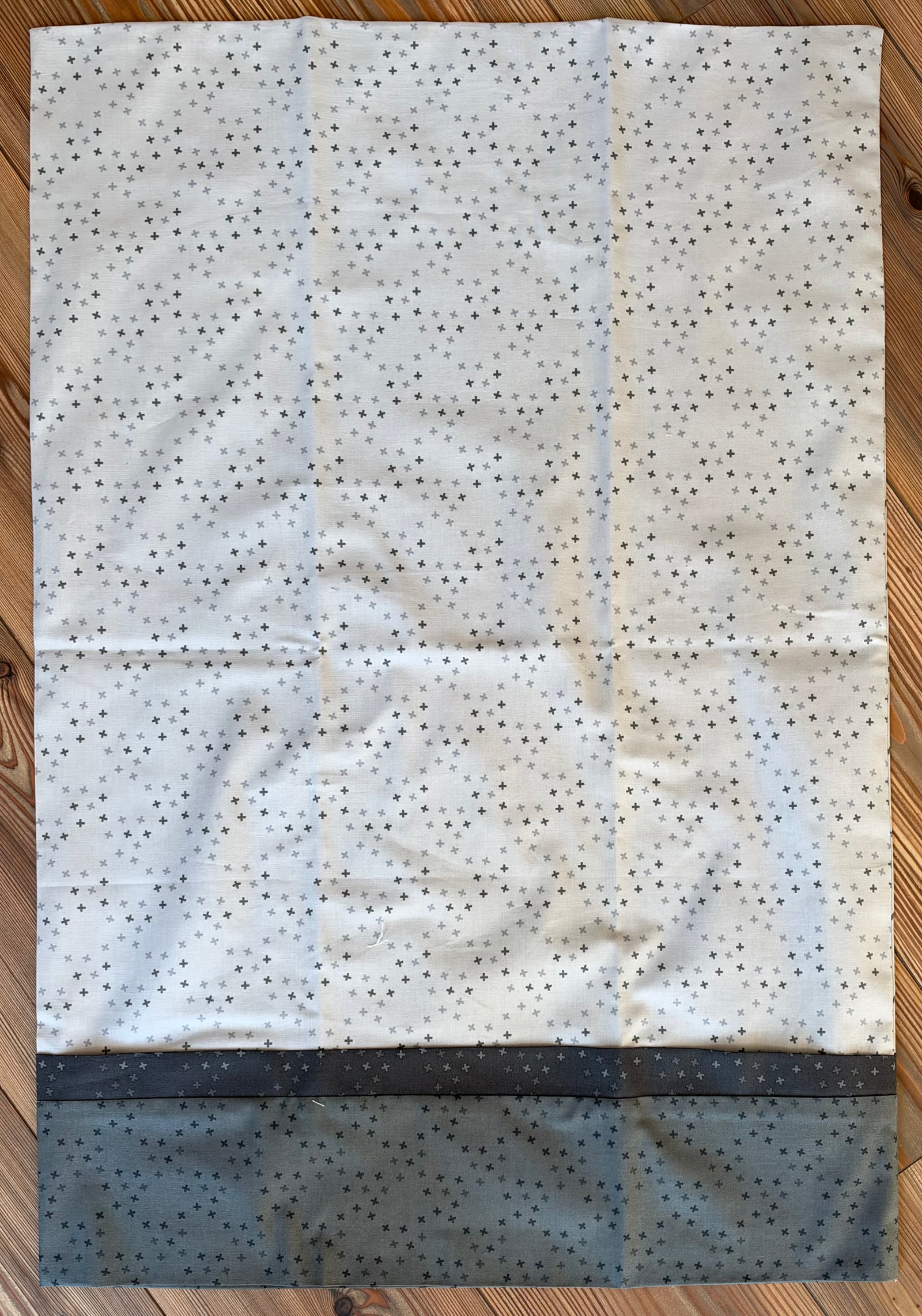 Moody Hues Pillowcase Kit, Includes pattern