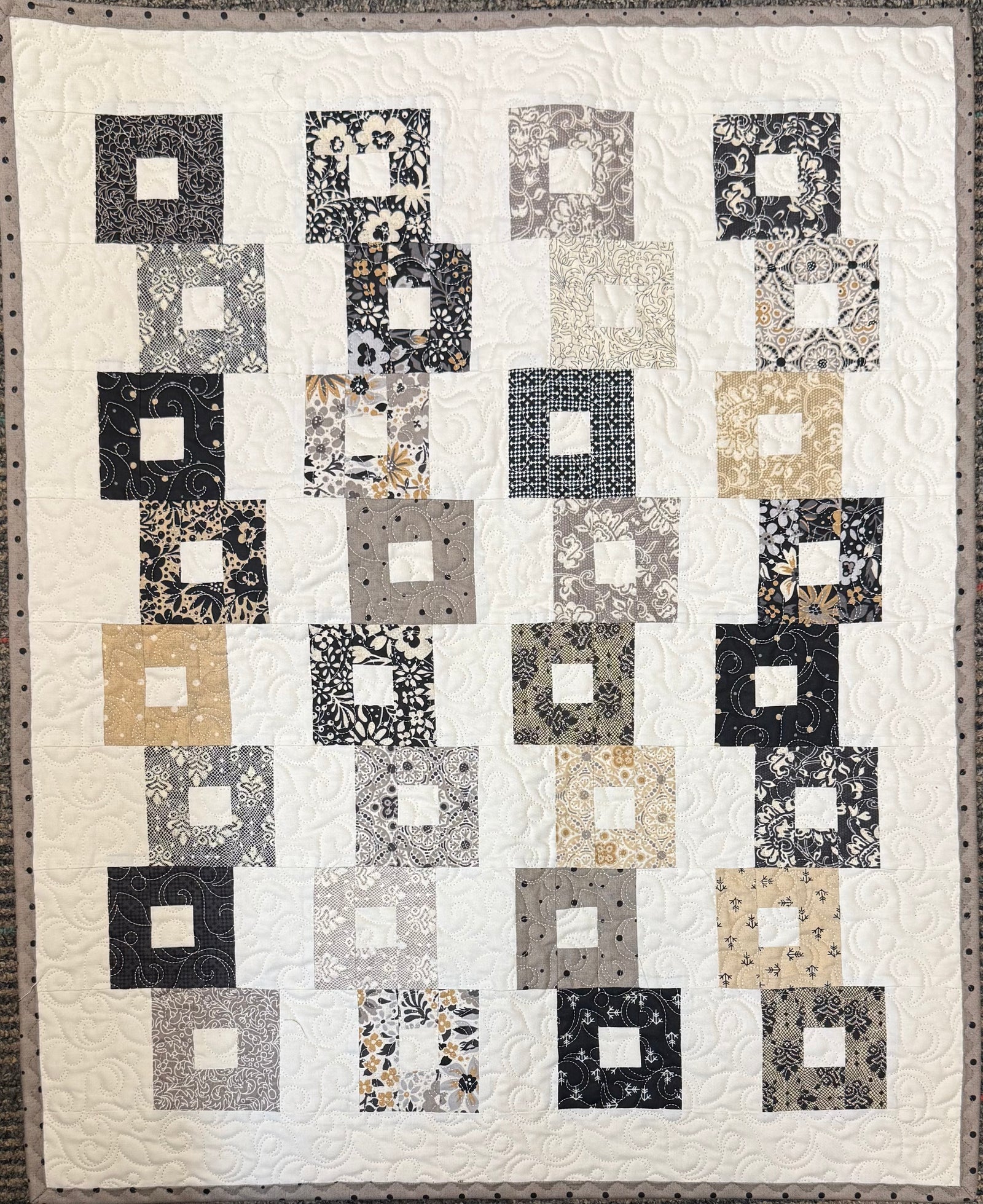 Chain Gang Kit, 23 1/2" x 28 1/2", Pattern & Binding Included