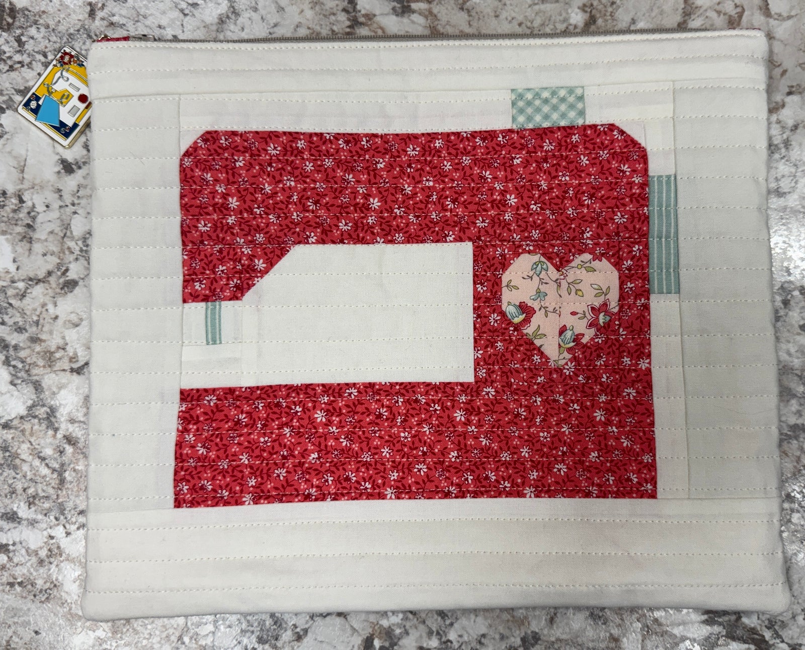 Piecemaker Pouch Kit, 10" x 12", Pattern Included (batting & zipper charm sold separately)