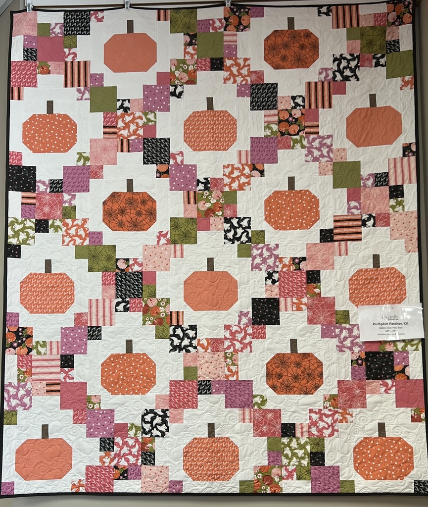 Pumpkin Patches Kit, 60" x 72" Includes pattern/binding