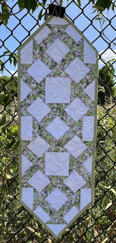 Quilt MN Kit - Churnover 13" x 38.5" Includes pattern