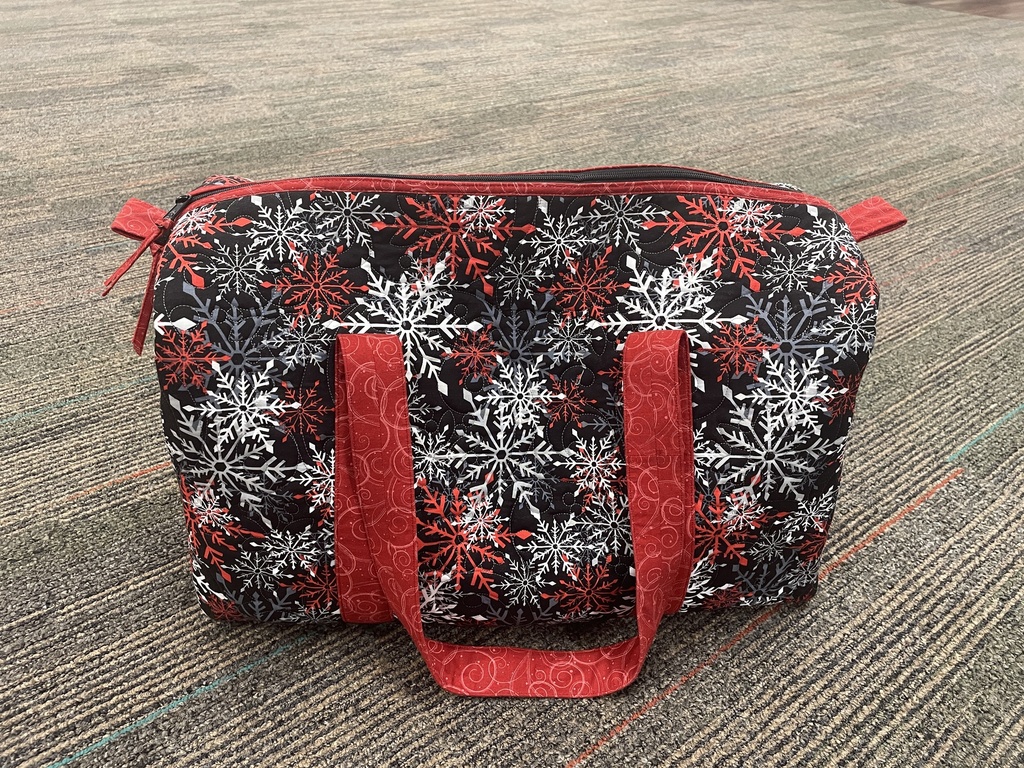 Snow Wonder Duffle Bag Includes pattern