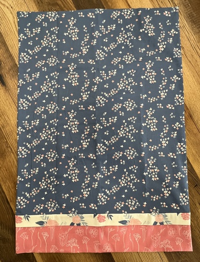 [202312000305] Garden Gnome Pillowcase Kit, Includes Pattern