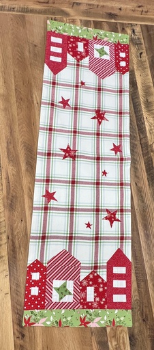 [202407000443] Christmas Runner, 16" x 52", Includes pattern & binding