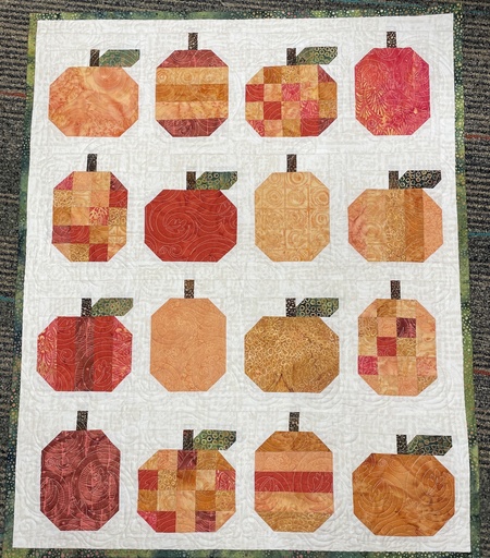 [202308000130] Mini Pumpkins Kit 23.5" x 29" Includes pattern